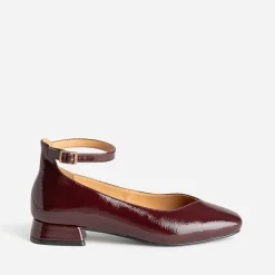 Babies bordeaux verni décolleté cœur