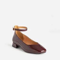 Babies bordeaux verni décolleté cœur