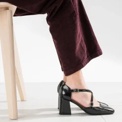 Babies noire brides croisées