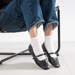 Babies noire plate à bride