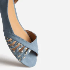 Ballerine bleu pastel suédée et dorée open-toe