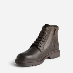 Boots à lacet marron en cuir à semelle cranté