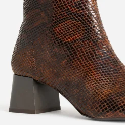 Boots cognac cuir velours effet python