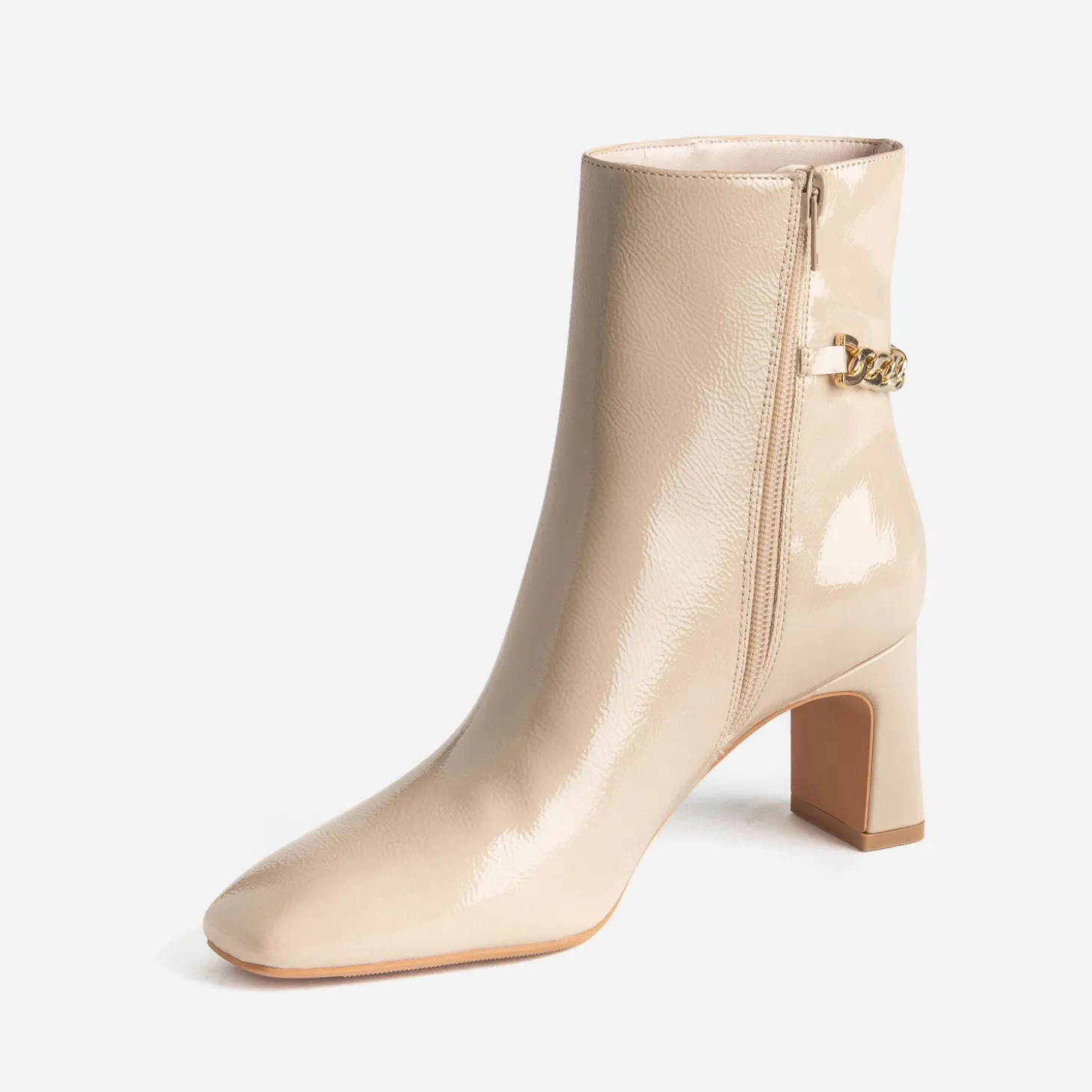 Boots écru verni décor chaîne