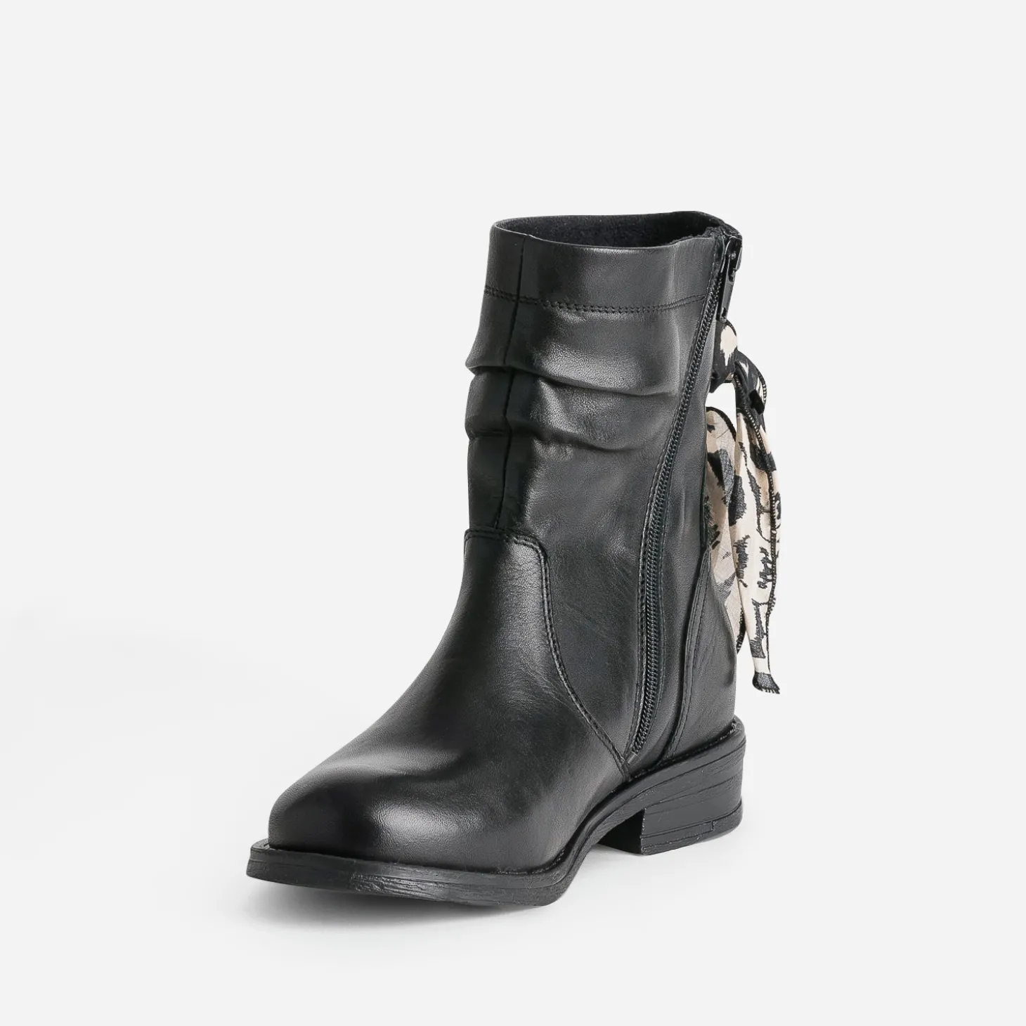 Boots noir cuir décor foulard