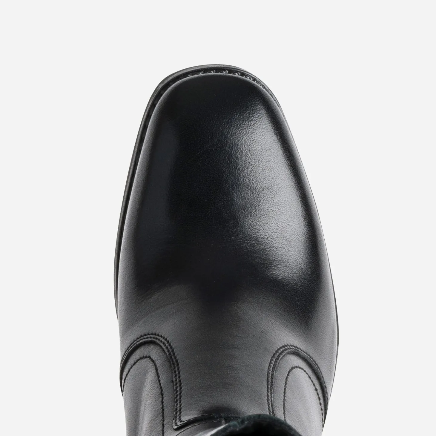 Botte noire en cuir décor anneau