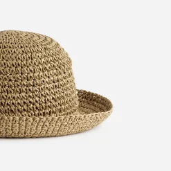 Chapeau cloche beige tressé