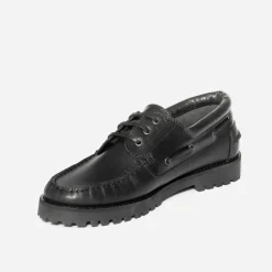 Chaussure bateau noir en cuir