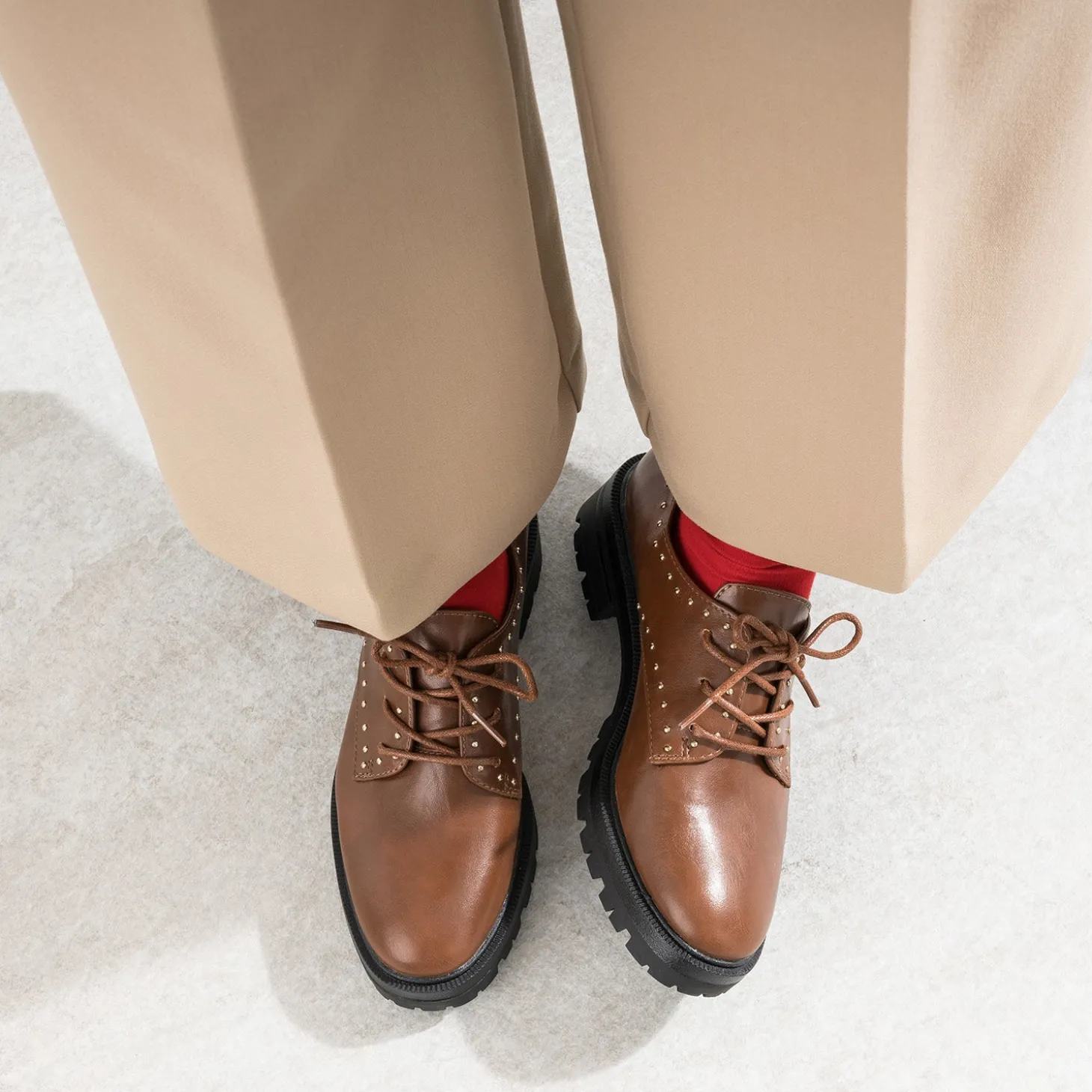 Derby TEXTO cognac à semelle crantée