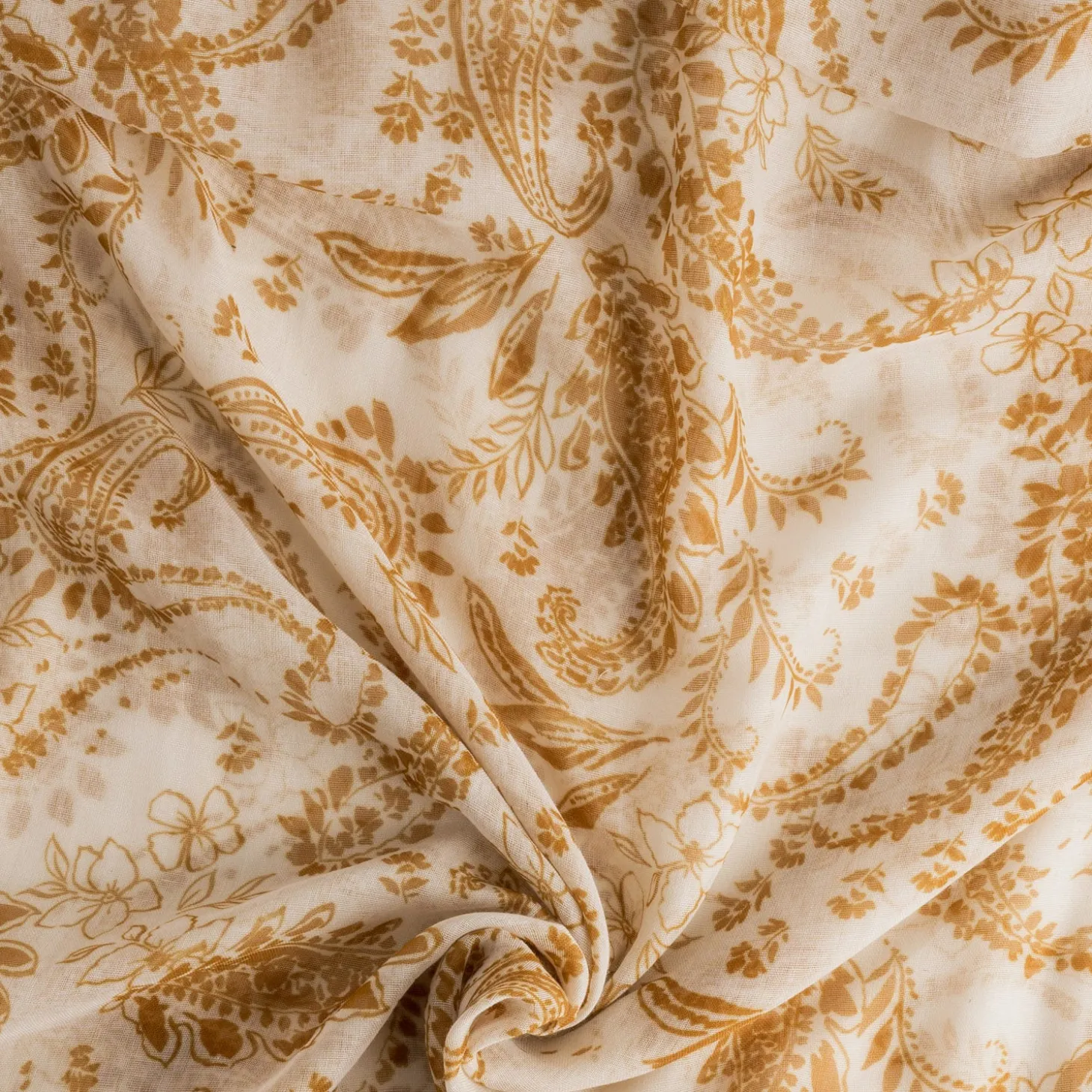 Foulard camel à motif cachemire floral