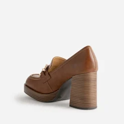 Mocassin à talon camel éco-conçu avec maxi chaîne