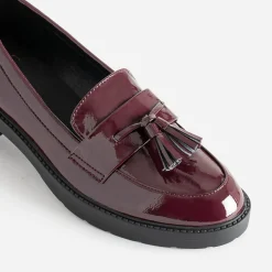 Mocassin bordeaux verni à pampilles
