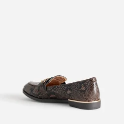 Mocassin marron à effet python détails dorés