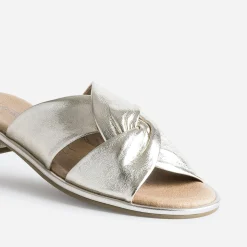 Mule CAPRICE dorée en cuir à brides croisées