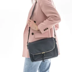 Sac besace marine avec rabat zippé