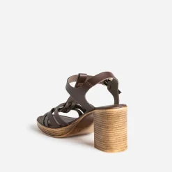 Sandale à talon marron cuir