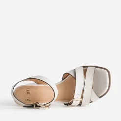 Sandale beige brides croisées