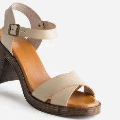 Sandale beige cuir