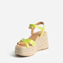 Sandale compensée TEXTO lime verni