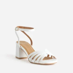 Sandale écrue à brides