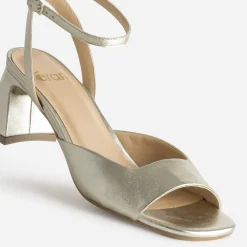 Sandale dorée cuir décolleté carré