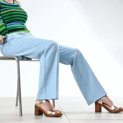 Sandale dorée en cuir éco-conçu