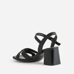 Sandale noire cuir à talon