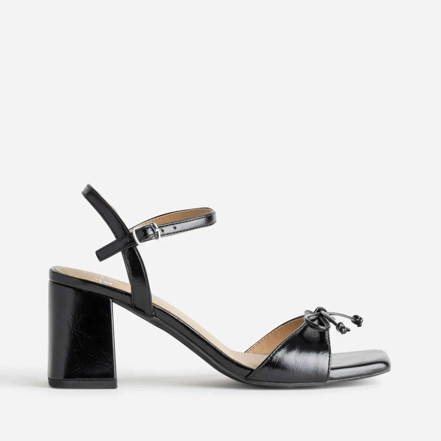 Sandale noire décor nœud