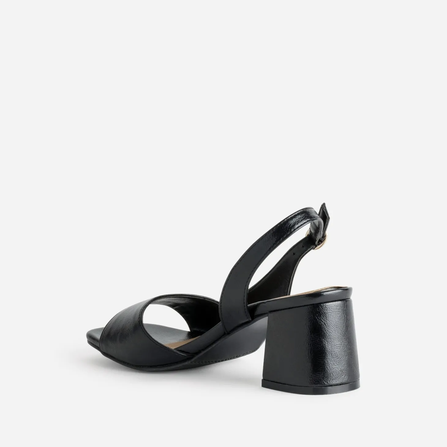 Sandale noire vernie cut-out