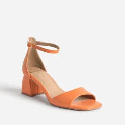 Sandale orange à talon flare
