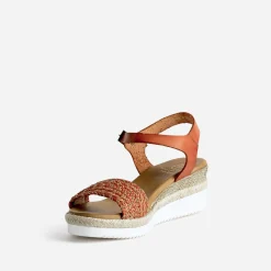 Sandale orange éco-conçue en cuir avec bride tressée