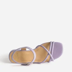 Sandale plate lilas en cuir