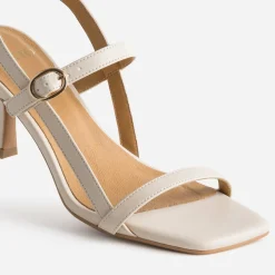 Sandale TEXTO beige bout carré