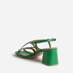 Sandale verte à fines brides