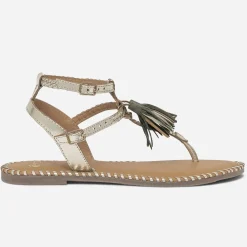 Sandale-tong dorée en cuir tressé avec pampilles