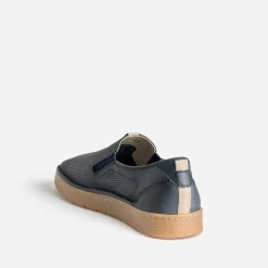 Slip-on FLUCHOS marine cuir perforé