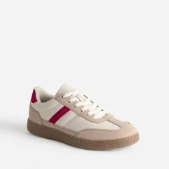 Tennis beige détails rouges