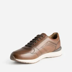 Tennis marron foncé en cuir
