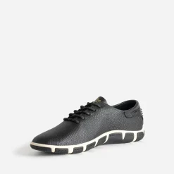 Tennis TBS noire en cuir à semelle bicolore